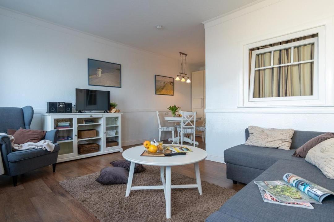 Strandhotel-Heiligenhafen-Wohnung-120-Wellenreiter-Typ-Ii Buitenkant foto